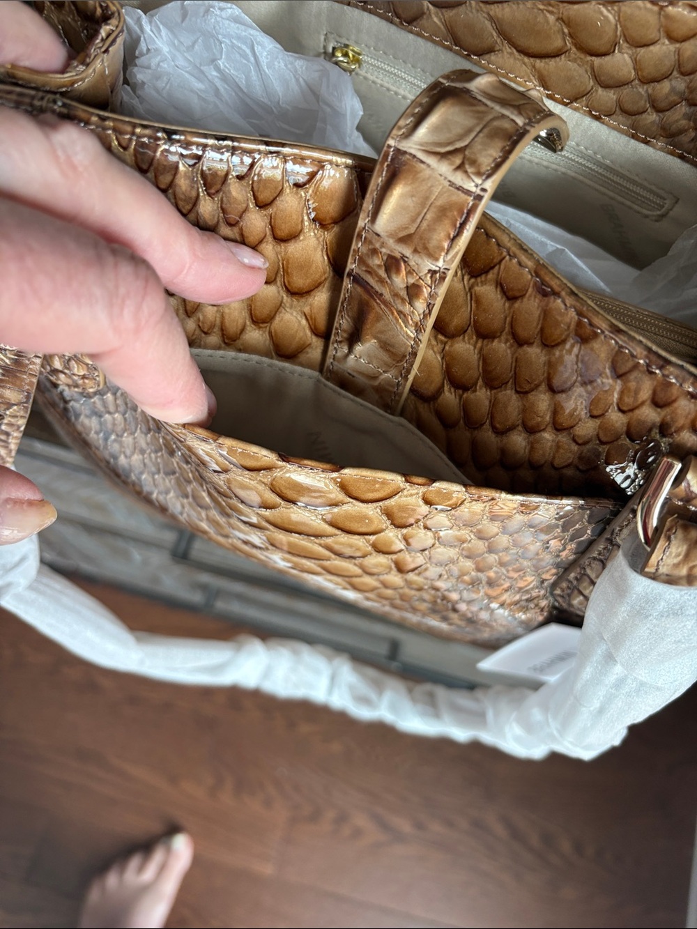 🔥 🔥 🔥 Brahmin Cognac Python-Embossed NWT Shoulder Bag - Picture 11 of 14